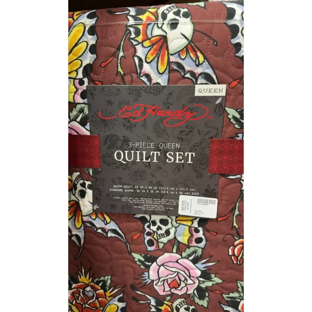 Ed Hardy 3-Piece Maroon Tattoo Skulls/Roses Queen Quilt Set - NEW - Picture 3 of 4